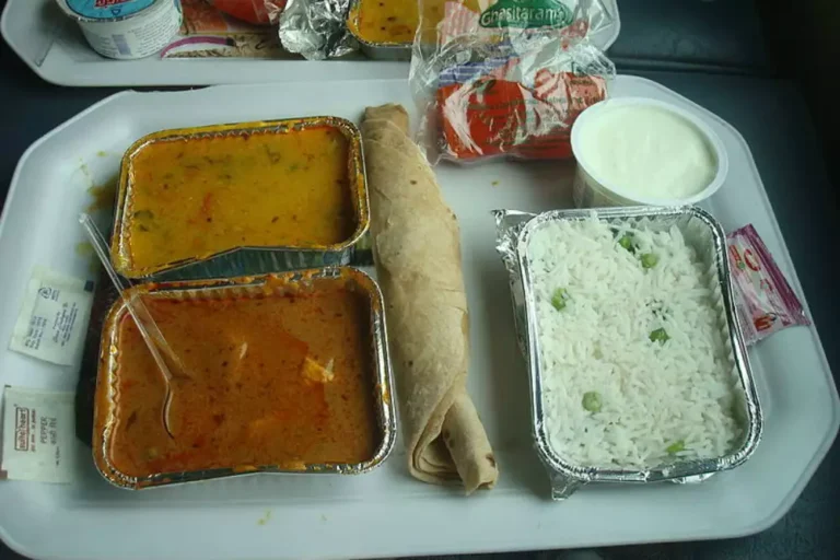 Enhance Your Travel Experience with Online Railway Food Booking Options