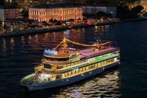 Unforgettable Dining: The Top Reasons a Bosphorus Dinner Cruise Belongs on Your Travel Bucket List
