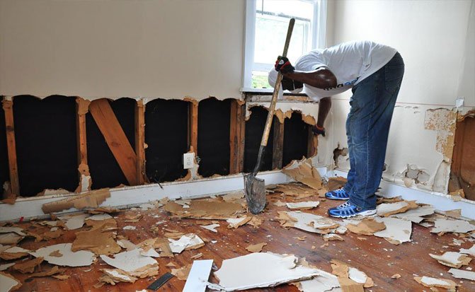 How Flood Restoration Services Can Save Your Property from Water Damage