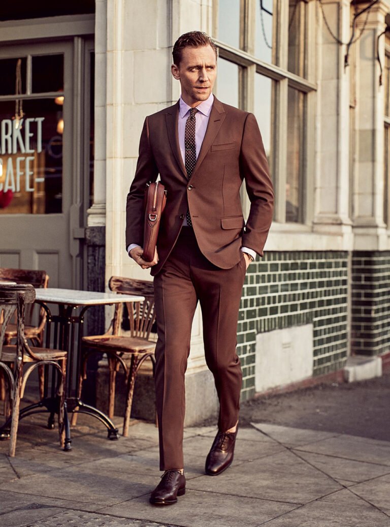 What Color Shirt to Wear With Brown Suit for Office