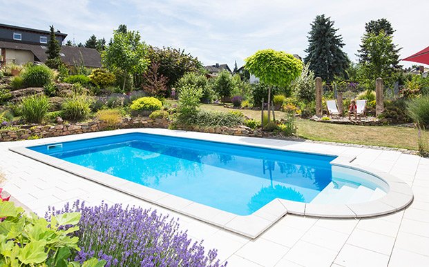 Essential Tips for Maintaining Your Gartenpool Year-Round
