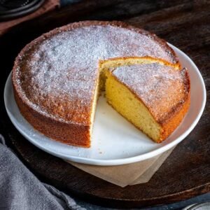 Sponge Cake: A Delicious Guide to Light, Fluffy, and Perfectly Baked Cakes